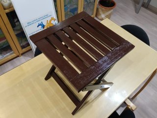 Mesa auxiliar de teca plegable