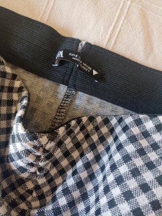 Falda tubo midi Zara cuadros
