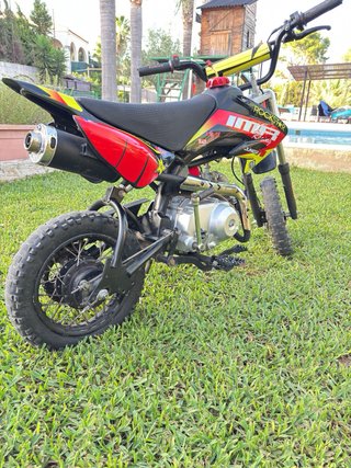 Pit Bike IMR Motocross Negra y Roja