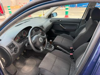 Volkswagen Golf 2002