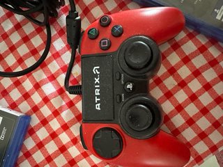 Playstation 4 con controller non originale