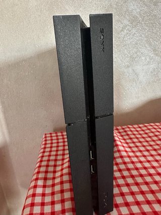 Playstation 4 con controller non originale