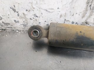 AMORTIGUADOR DELANTERO DERECHO IVECO 35S12 * 5040