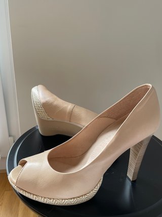 Tacones Hispanitas Talla 39 Beige