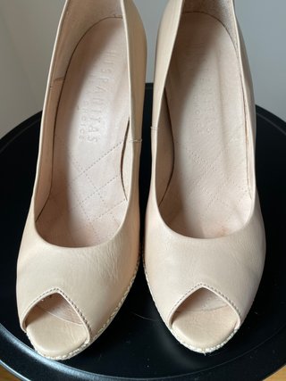 Tacones Hispanitas Talla 39 Beige