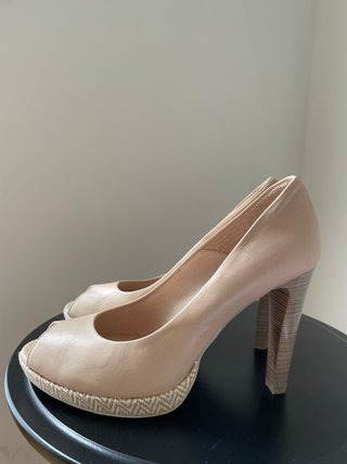 Tacones Hispanitas Talla 39 Beige