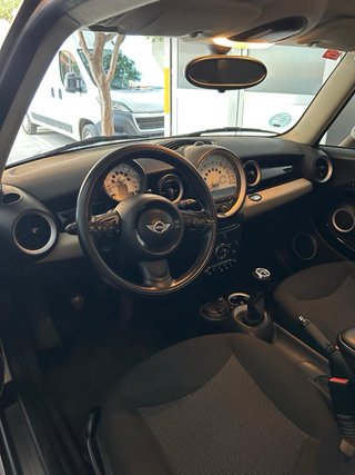 MINI ONE 2011