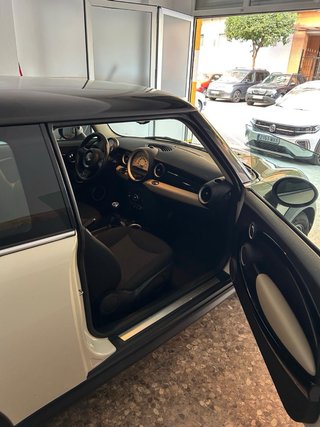 MINI ONE 2011