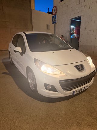 Peugeot 207 1.6 HDi 90 CV | ITV 2027