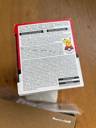 Scatola nuova Nintendo 2DS XL Edizione Poké Ball Pokémon