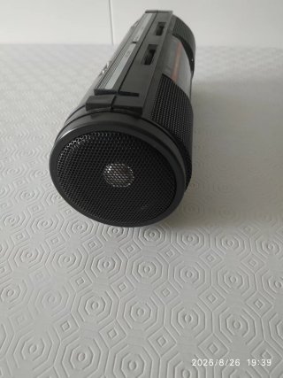 Radio Portátil Analógica Vintage Negra