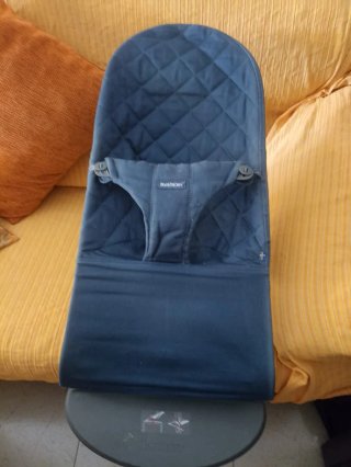 Mecedora BabyBjörn azul