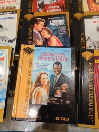 Cine De Oro El Pais Con Libreto. 1,50€ la unidad.