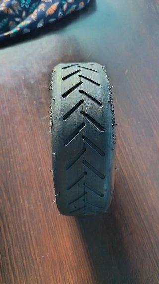 Neumático y cámara patinete eléctrico