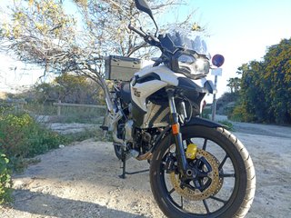BMW F750GS carnet A2 9.000€ 13.000Km