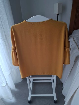 Blusa amarilla manga acampanada Talla M+Regalo