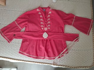 Blusa coral bordada talla M