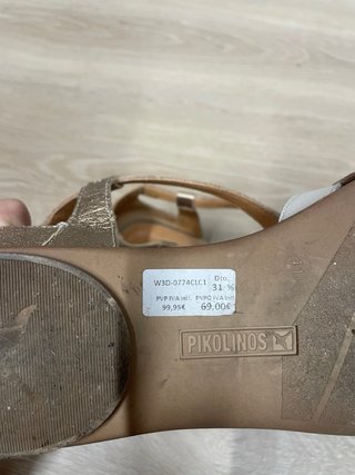 Sandalias doradas y blancas mujer