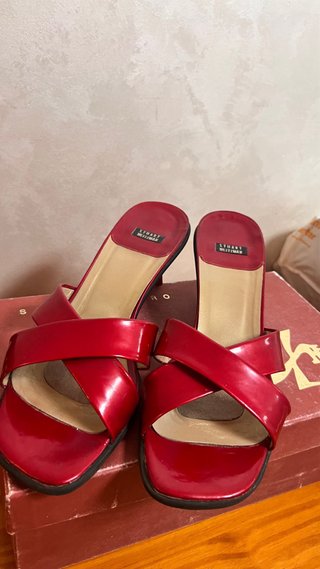Chanclas Stuart Weitzman Rojas