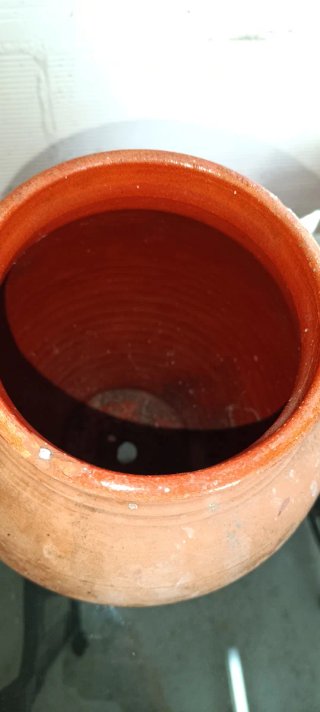 Cántaro de barro con asas