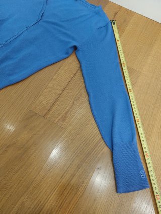 Lote 3 prendas T/38-M: Polo, Cárdigan y Vaqueros.