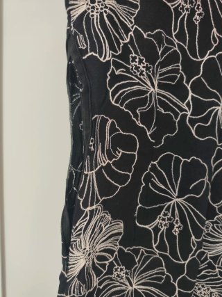 Vestido Zara floral negro