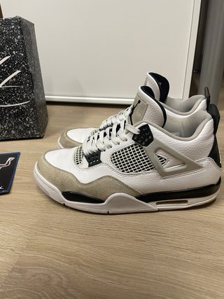 Nike Air Jordan 4 Military Black