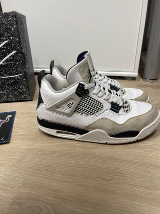 Nike Air Jordan 4 Military Black