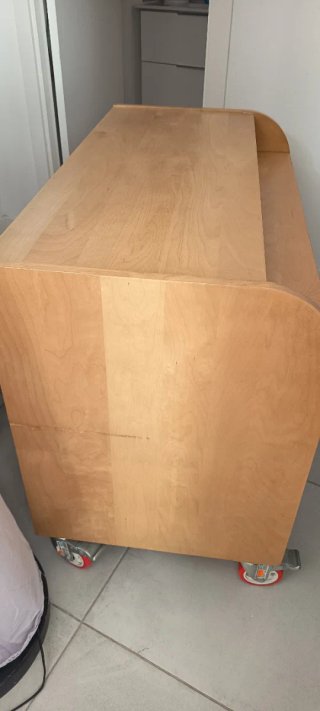 Escritorio y silla de oficina azul