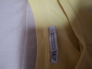 Top ZARA amarillo talla S