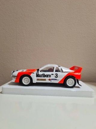 Scalextric Lancia 037 Marlboro 3