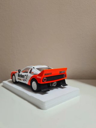 Scalextric Lancia 037 Marlboro 3