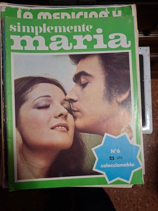 Revista simplemente María  Cinco fasciculos