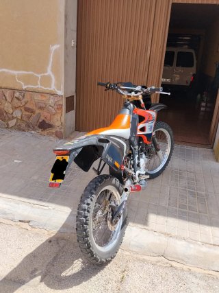 Beta Trueba Motocross Negra/Roja