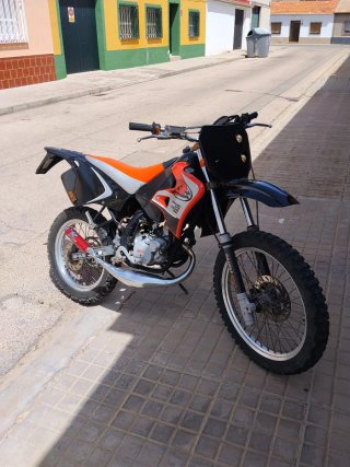 Beta Trueba Motocross Negra/Roja