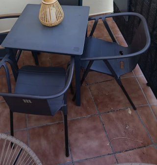 Tavolo e 2 Sedie per Terrazzo in Metallo