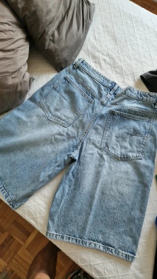 Bermuda baggy Bershka hombre L/42-44