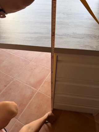 Escritorio madera con cajonera