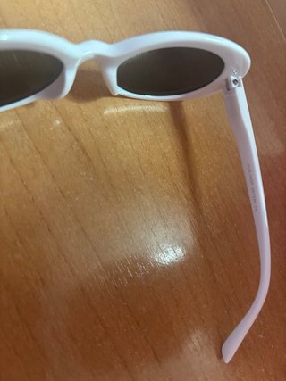 Gafas de sol blancas y negras para postureo