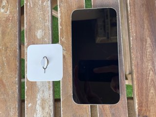 iPhone 13 Pro Max original + cargador MagSafe