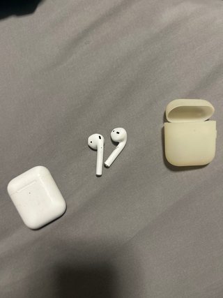 Auriculares Blancos (no apple) con estuche incincl