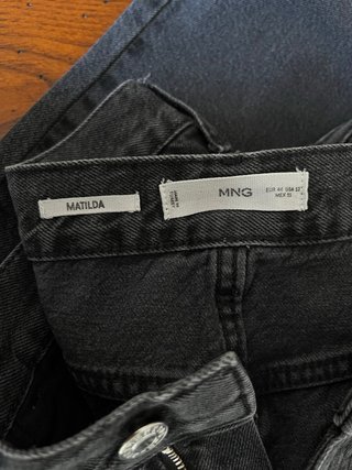 Jeans dritti vita media - Mango