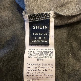 Camiseta gris de manga corta