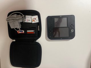 Nintendo 2DS + 3 juegos + funda + cargador