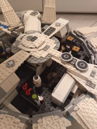 Lego 75212 Kessel Run Millennium Falcon