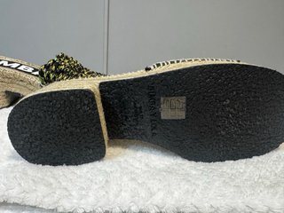 Sandalias Bimba y Lola Talla 37 sin estrenar