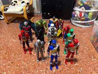 Lote Figuras Acción Superhéroes y Power Rangers