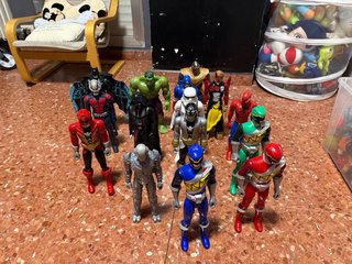 Lote Figuras Acción Superhéroes y Power Rangers