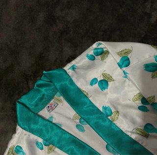 Conjunto Bata y Camisón Satén Flores