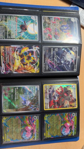 Álbum de cartas Pokémon Lleno de Hits